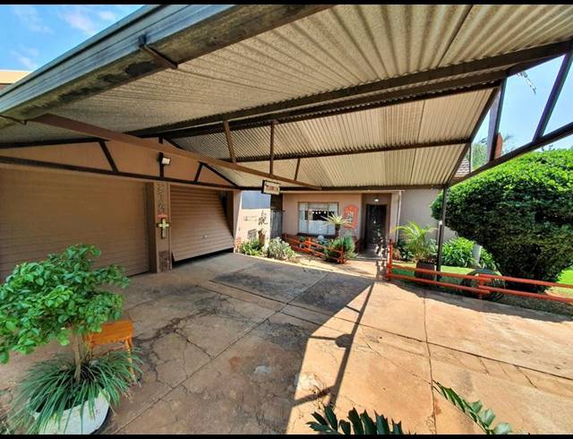 3 BEDROOM HOUSE FOR SALE IN MAGALIESKRUIN